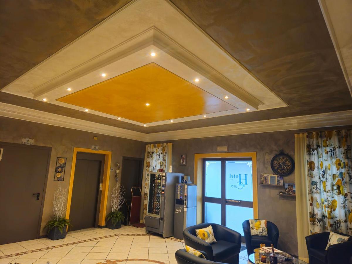 Hotel Euro Castegnato Bagian luar foto